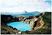 Камчатка. Кратерное озеро вулкана Малый Семячик.